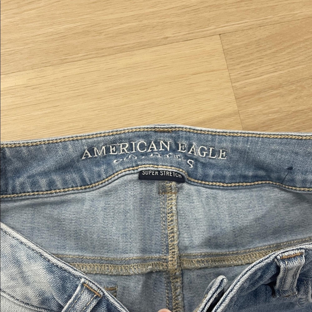 American Eagle Outfitters Medium Blue Ripped Skinny Jeans - Picture 2 of 6